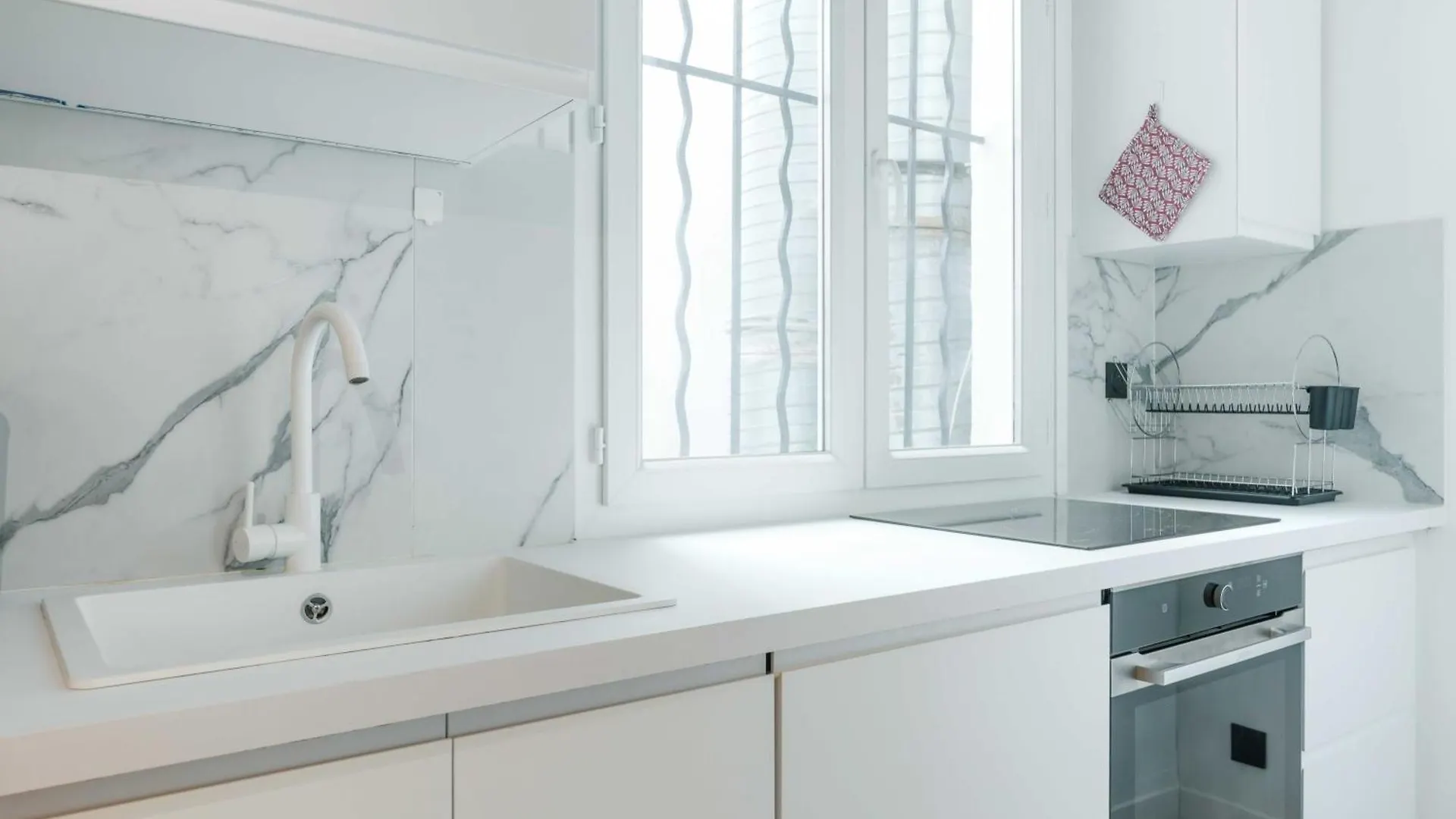 Relaxing Urban Getaway, Notre Dame Appartement Parijs